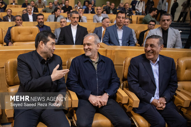 مراسم معرفی بهترین های ورزش با عنوان «قهرمان ایران»