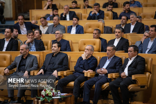 مراسم معرفی بهترین های ورزش با عنوان «قهرمان ایران»