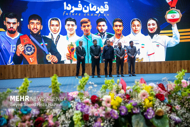 مراسم معرفی بهترین های ورزش با عنوان «قهرمان ایران»