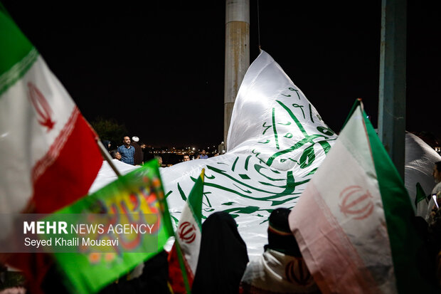 اهتزاز پرچم حرم علوی در اهواز