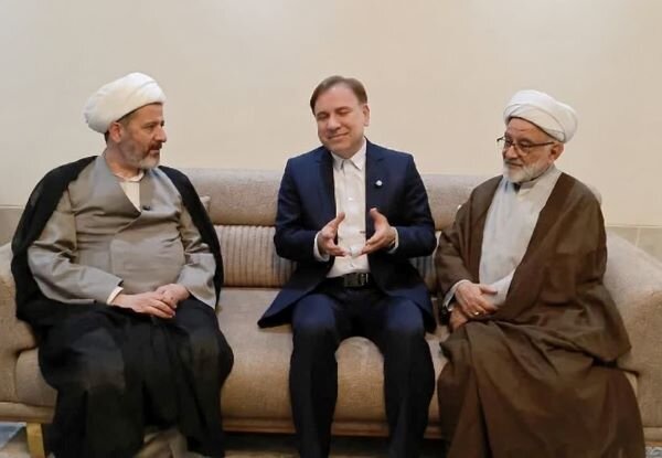 زارع: برنامههای حمایت از خانوادههای شهدای جنگ رمضان تداوم یابد زارع: برنامههای حمایت از خانوادههای شهدای جنگ رمضان تداوم یابد