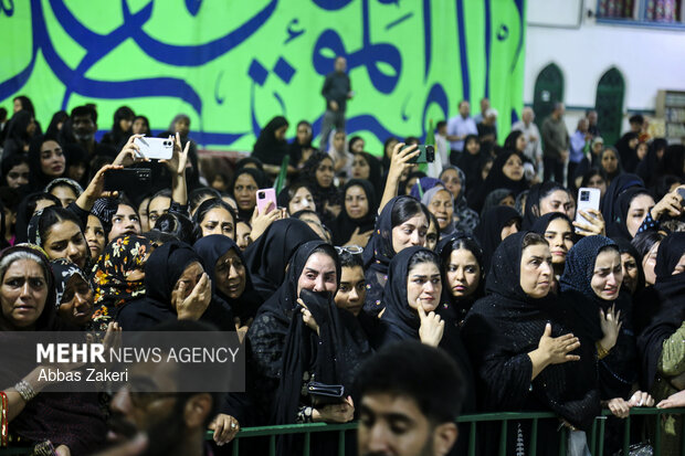تشییع و تدفین پیکر مطهر صیاد شهید «امیرحسین سالاری» در بندرعباس