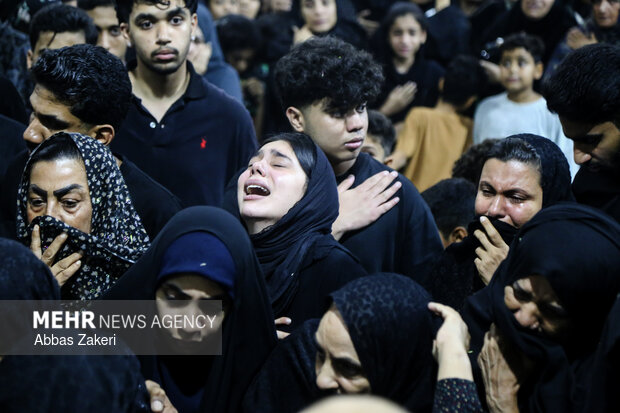 تشییع و تدفین پیکر مطهر صیاد شهید «امیرحسین سالاری» در بندرعباس