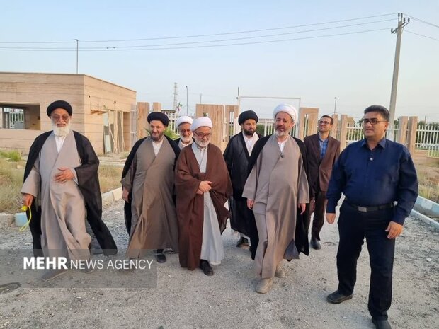 نماینده دفتر آیت‌الله سیستانی: خانواده شهدای جنگ رمضان تکریم می شوند