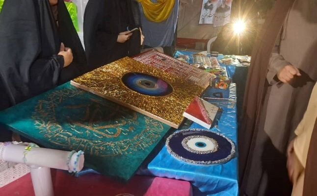 نمایشگاه صنایع دستی و غذایی در آبدان برگزار شد