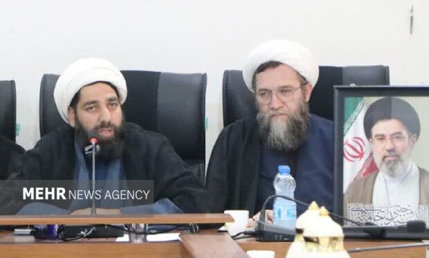 نماینده ویژه رهبر انقلاب: امروز تمام ملت ایران در یک جبهه قرار دارند
