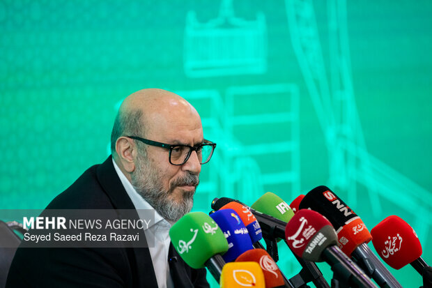 نشست خبری رئیس بنیاد مستضعفان