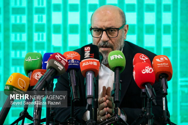 نشست خبری رئیس بنیاد مستضعفان