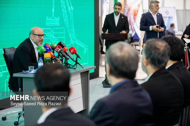 نشست خبری رئیس بنیاد مستضعفان