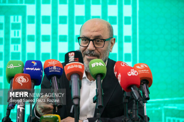نشست خبری رئیس بنیاد مستضعفان