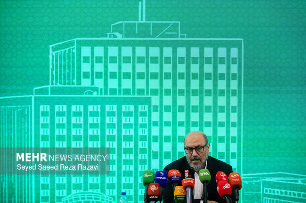 نشست خبری رئیس بنیاد مستضعفان