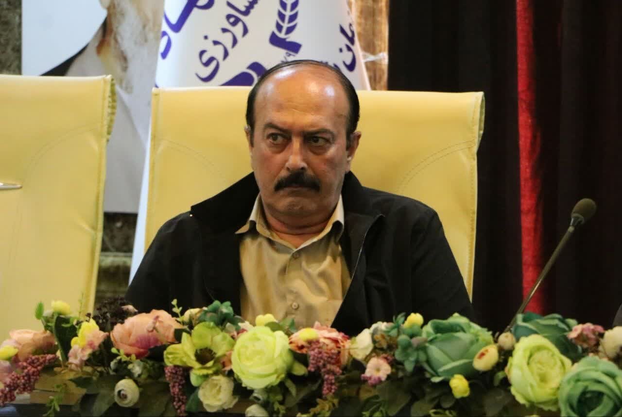 مبارزه،كشور،سن،مرحله،آفت،لرستان،هكتار،مادر،سطح