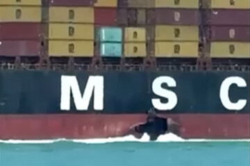 IRGC Navy fires cruise missile at US-Israeli ship (+VIDEO)