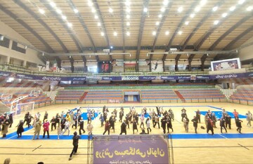 برگزاری ورزش صبحگاهی بانوان در سالن ورزشی پورشریفی تبریز