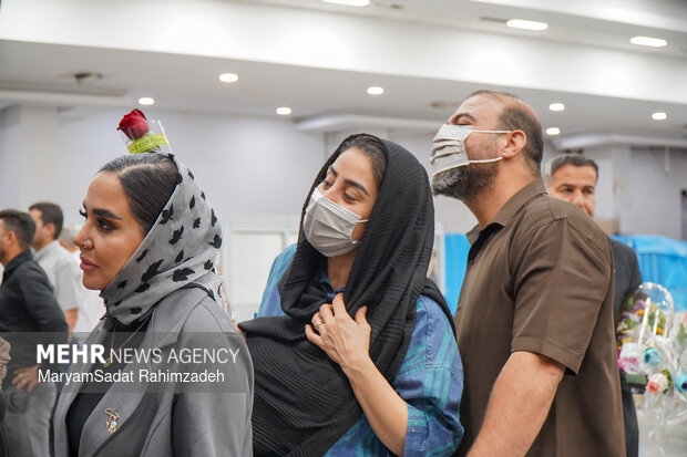بازگشت اولین گروه پروازی حجاج به شیراز