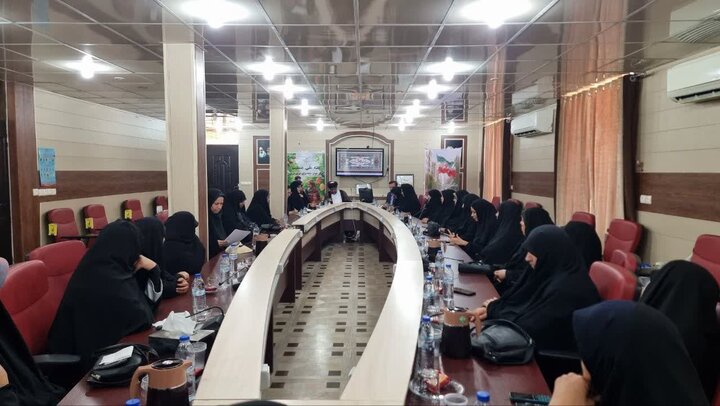 امام جمعه گناوه: اصلاح سبک زندگی و فرهنگسازی کلید حل بحران جمعیت است