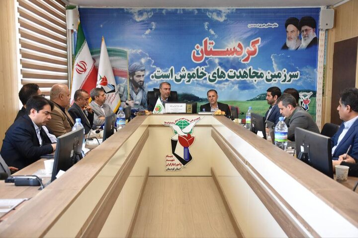 حسینی: مدارس شاهد باید پرچمدار ترویج فرهنگ ایثار و شهادت باشند