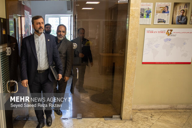 بازدید معاون حقوقی و بین‌المللی وزارت امور خارجه از خبرگزاری مهر