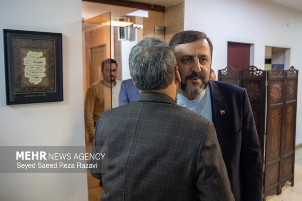 بازدید معاون حقوقی و بین‌المللی وزارت امور خارجه از خبرگزاری مهر