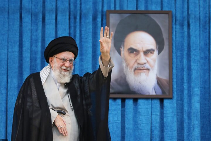 Martyred Leader Ayat. Khamenei clear example of Quranic verse