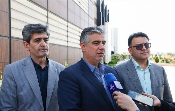 رفع موانع تولید و تکمیل طرح‌های نیمه‌تمام مرکزی در اولویت اقدامات است