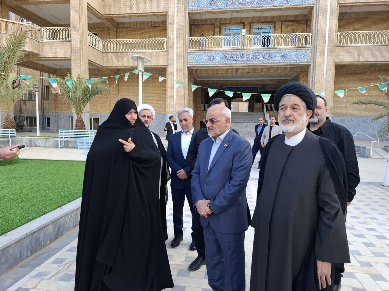 بازديد،قرار،حضور،شهداي،قم،دفتر،مديران،مجموعه