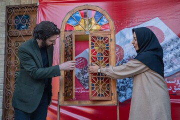 رونمایی از منظومه روایی «عشق در محاصره» در قزوین