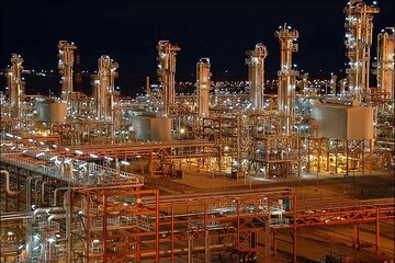 بدهی ۵۰۰ همتی پتروشیمی ها به وزارت نفت