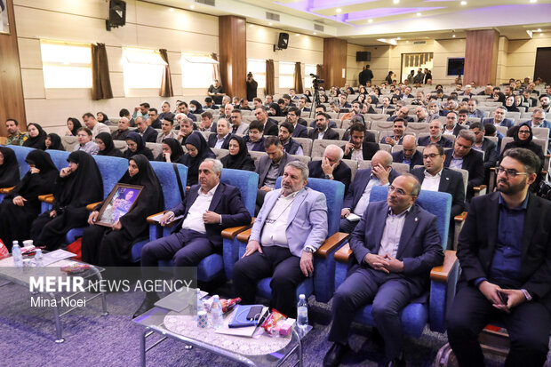 همایش «روایت خدمت» با حضور رئیس شورای اطلاع‌رسانی دولت در تبریز