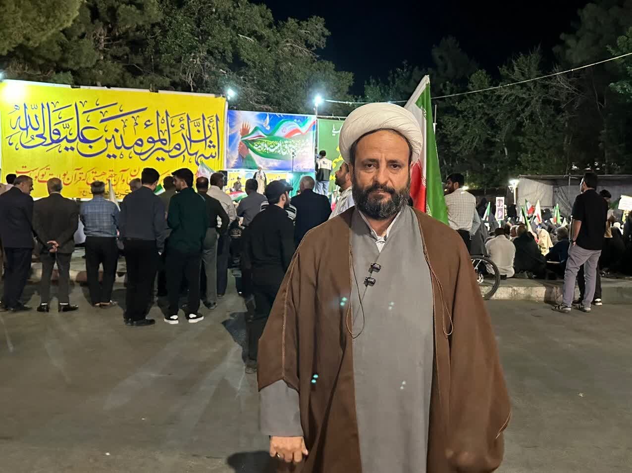 خبرنگار،بنشانند