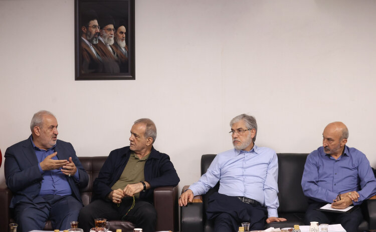 آب،مديريت،اجرايي،منابع،مصرف،دانشگاه،دولت،كشور،بحران،كشاورزي، ...