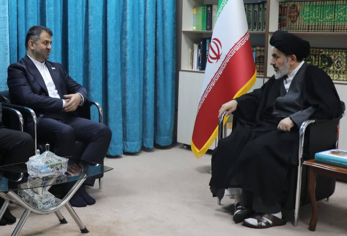 اروميه،شهري،اسلامي،ايران،اجلاس،دفاع،ارزشمند،اقدامي،تقدير،سخنراني