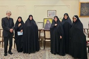 دیدار معاون رئیس‌جمهور با خانواده شهیده زهرا حداد عادل