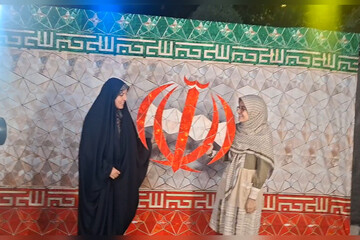 عکاسخانه قاب ایستادگی در مهمونی کیلومتری غدیر قزوین