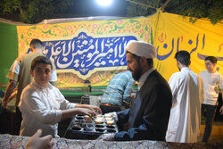 فعالیت موکب طریق‌الحسین(ع) در مهمانی کیلومتری غدیر کرمانشاه