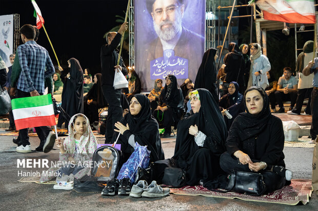 جشن عید غدیر در نود و پنجمین شب تجمع مردم در گرگان