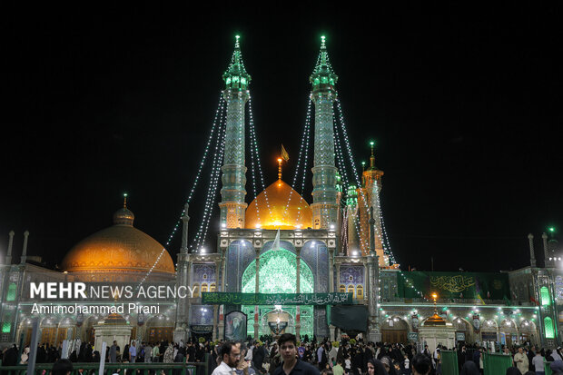 حرم حضرت معصومه (س) در شب عید غدیر خم