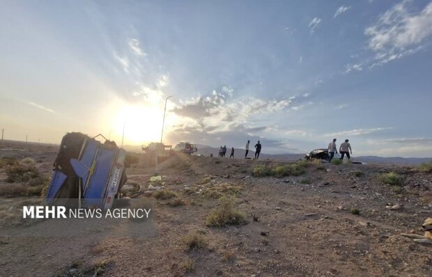 سانحه رانندگی در جاده‌های استان سمنان؛ ۱۸ نفر راهی مراکز درمانی شدند