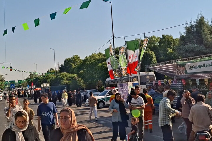 دقایق آغازین جشن کیلومتری غدیر در قزوین