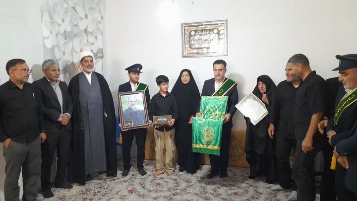دیدار خادمیاران آستان حضرت معصومه(س) با خانواده شهدای چگنی