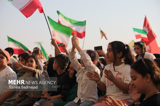 تصاویر هوایی از جشن غدیر در خیابان انقلاب خرم‌آباد