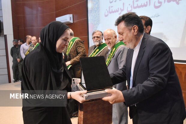 گردهمایی خادمیاران شهدای لرستان