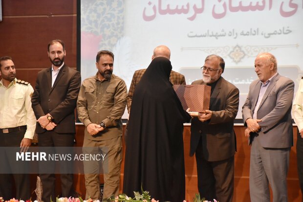گردهمایی خادمیاران شهدای لرستان
