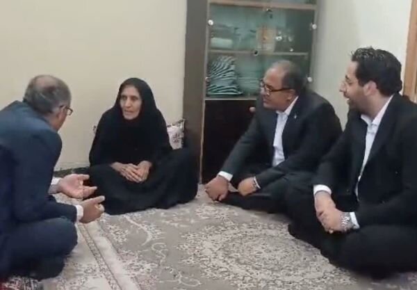 شهيد،شهدا،ديدار،فرماندار،بوشهر،خانواده،ايثارگران،مسئولان