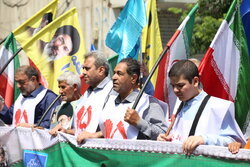 تجدید میثاق کفن پوشان ورامینی با امام شهید در میدان فلسطین تهران