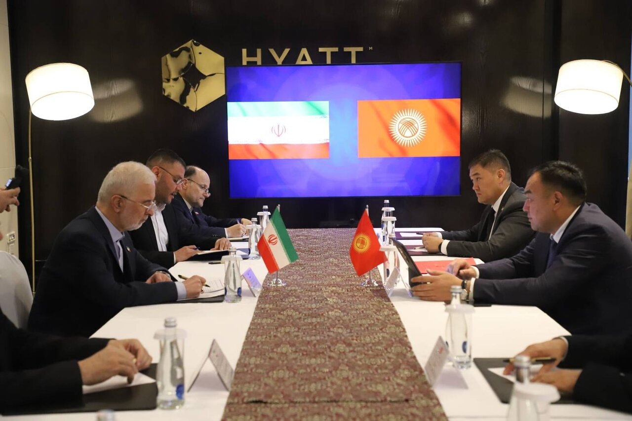 كشور،ايران،قرقيزستان،مبارزه،همكاري،ديدار،وزير،اولان،مومني،تر ...