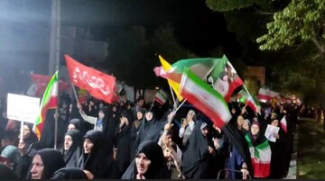 نود و هشتمین اجتماع مردم ولایتمدار شهرکرد