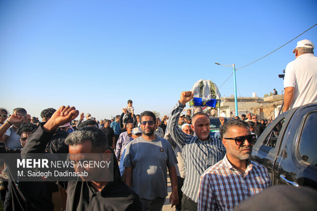 تشییع پیکر شهید پاسدار «قدرت زرنگاری» در جزیره هرمز