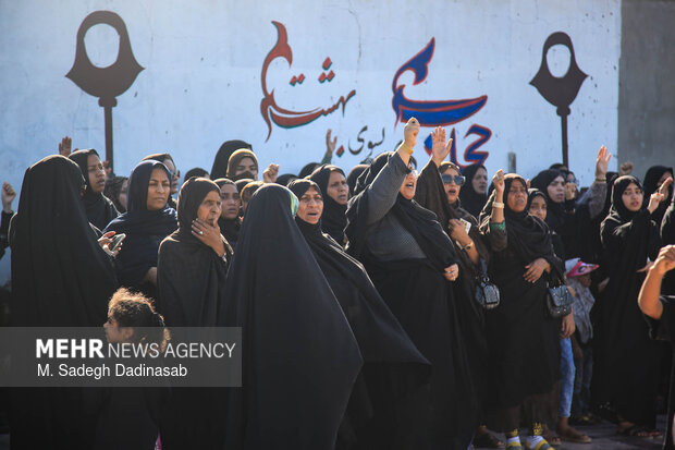 تشییع پیکر شهید پاسدار «قدرت زرنگاری» در جزیره هرمز