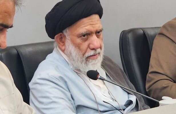 امام جمعه دیر: بلاتکلیفی اراضی و مشکلات مسکن مردم را آزار می‌دهد